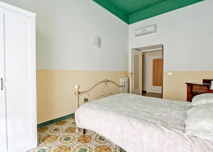 דירה Roman Apartment