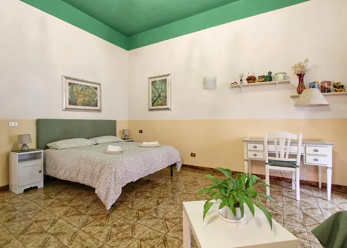 Roman Apartment דירה *