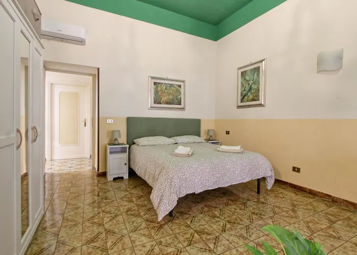 Roman Apartment * רומא