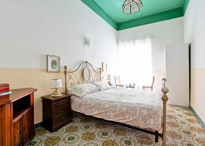 Roman Apartment דירה *